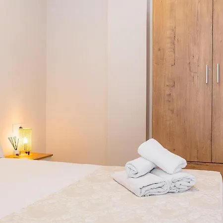 Apartament Altamira 23 *